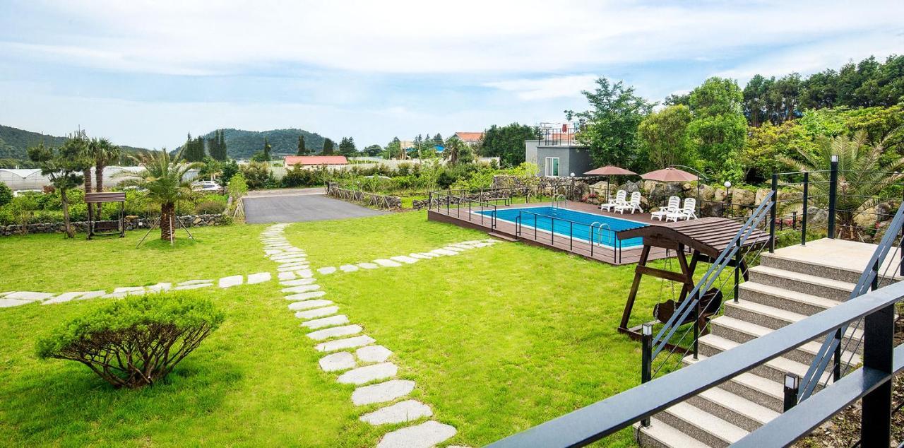 Donnaeko Pension Seogwipo Esterno foto
